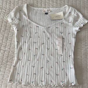 Dollhouse White Floral Ribbed Short Sleeve Top